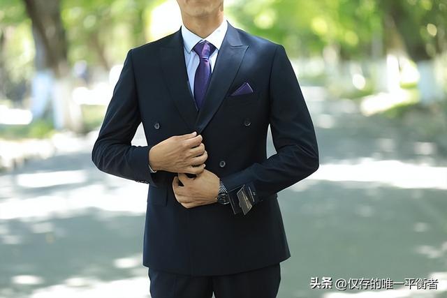 巴寶莉官網(wǎng)中國(guó)官方網(wǎng)男裝，巴寶莉官網(wǎng)中國(guó)官方網(wǎng)女包？