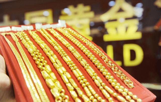 全球十大頂級(jí)珠寶奢侈品牌，世界三大頂級(jí)珠寶品牌？